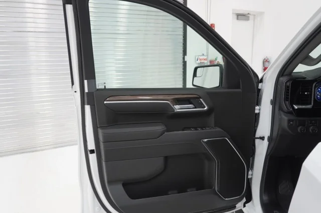 2026 Chevrolet Silverado 1500 LT - Photo 13