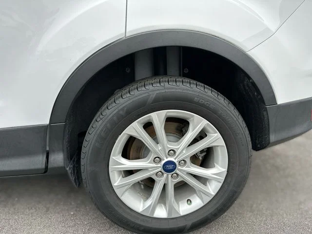 Used 2018 White Ford SE image 10