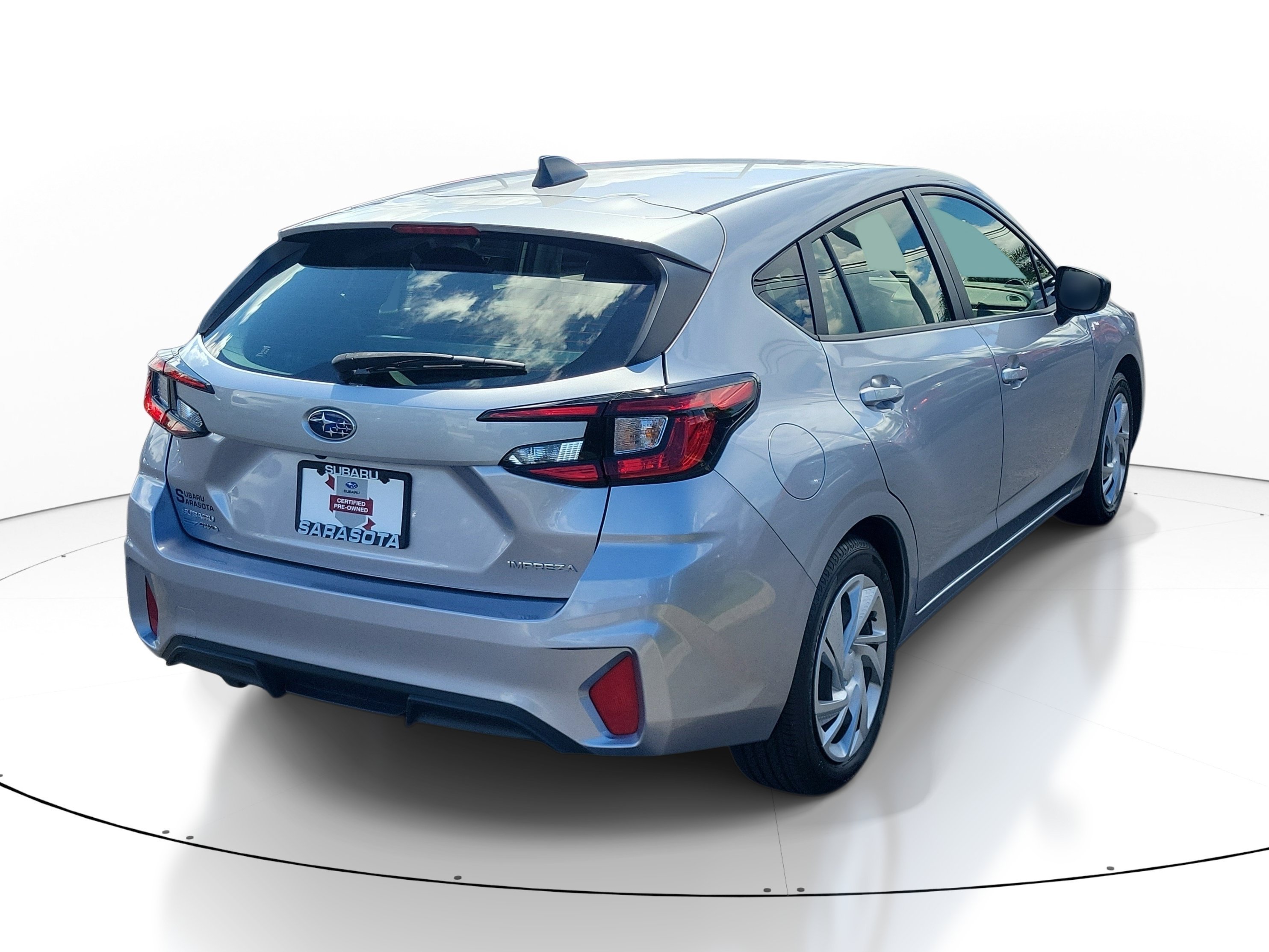 Used 2024 Ice Silver Metallic Subaru Hatchback image 5