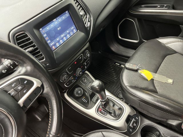Used 2020 Billet Silver Metallic Clearcoat Jeep Latitude image 15