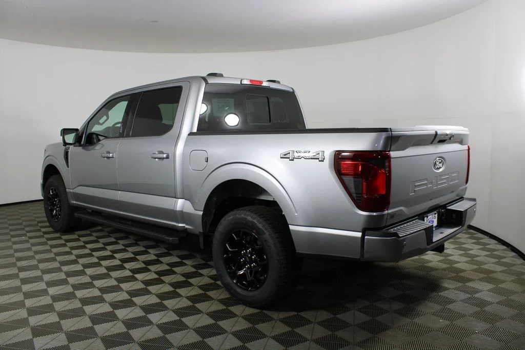 New 2026 Silver Ford XLT image 4