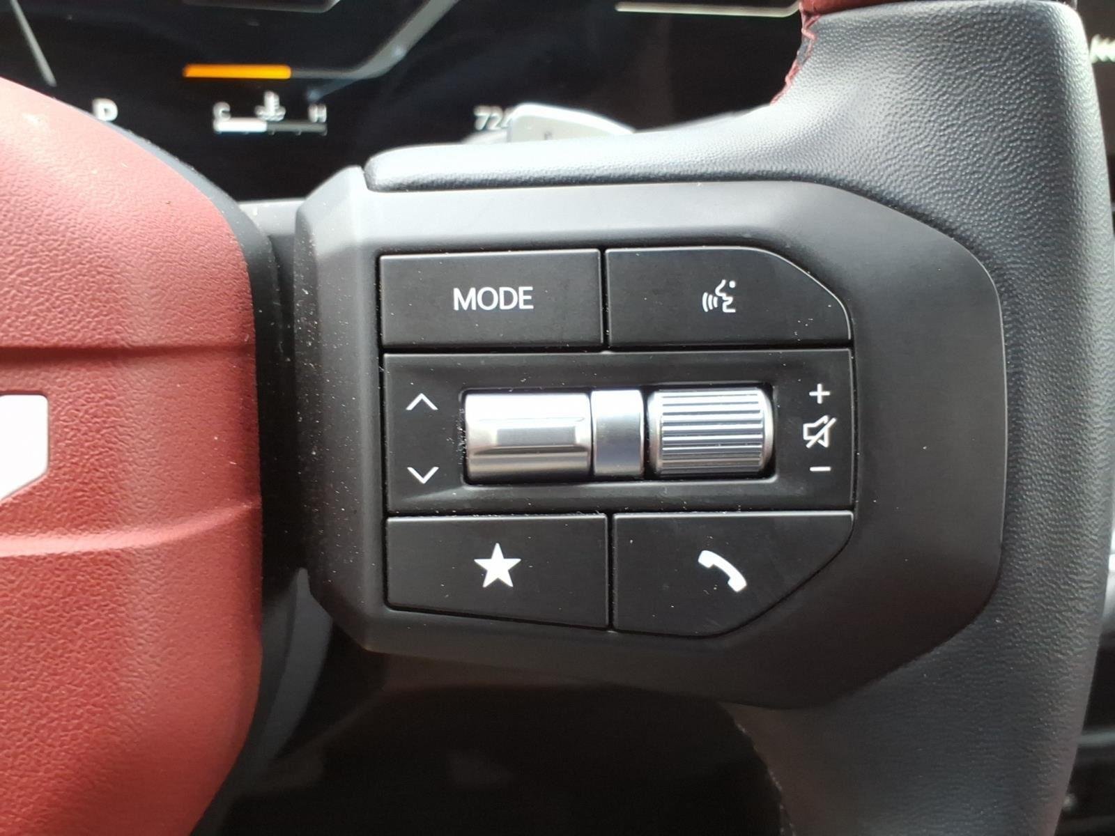 Used 2025 Aurora Black Pearl Kia GT-Line image 15