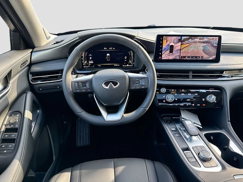 Certified Used 2026 Silver INFINITI LUXE image 25