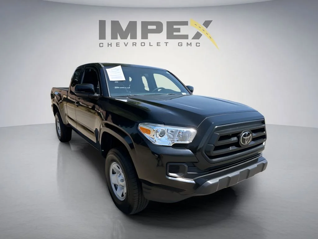 Used 2023  Toyota SR image 7