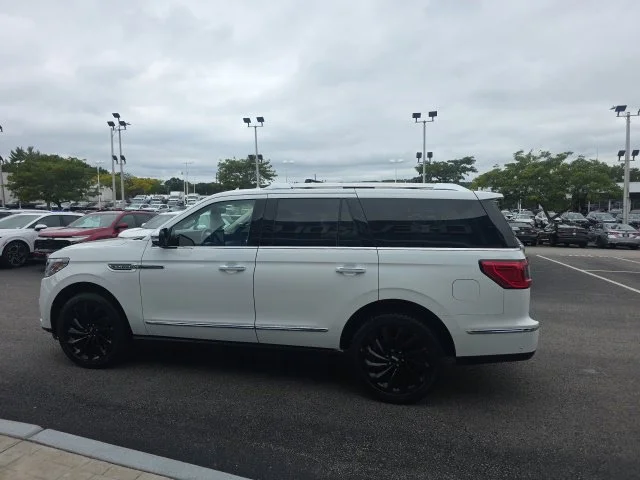 Used 2021 White Lincoln Black Label image 6