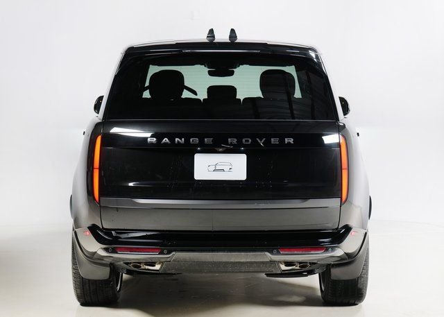 New 2026 Santorini Black Land Rover SE image 7