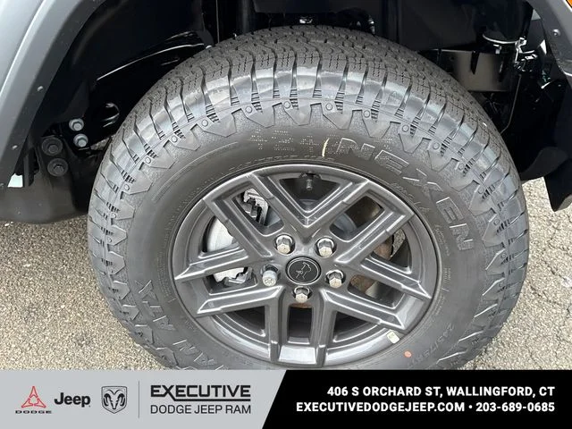 New 2026 Earl Clearcoat Jeep Sport S image 7
