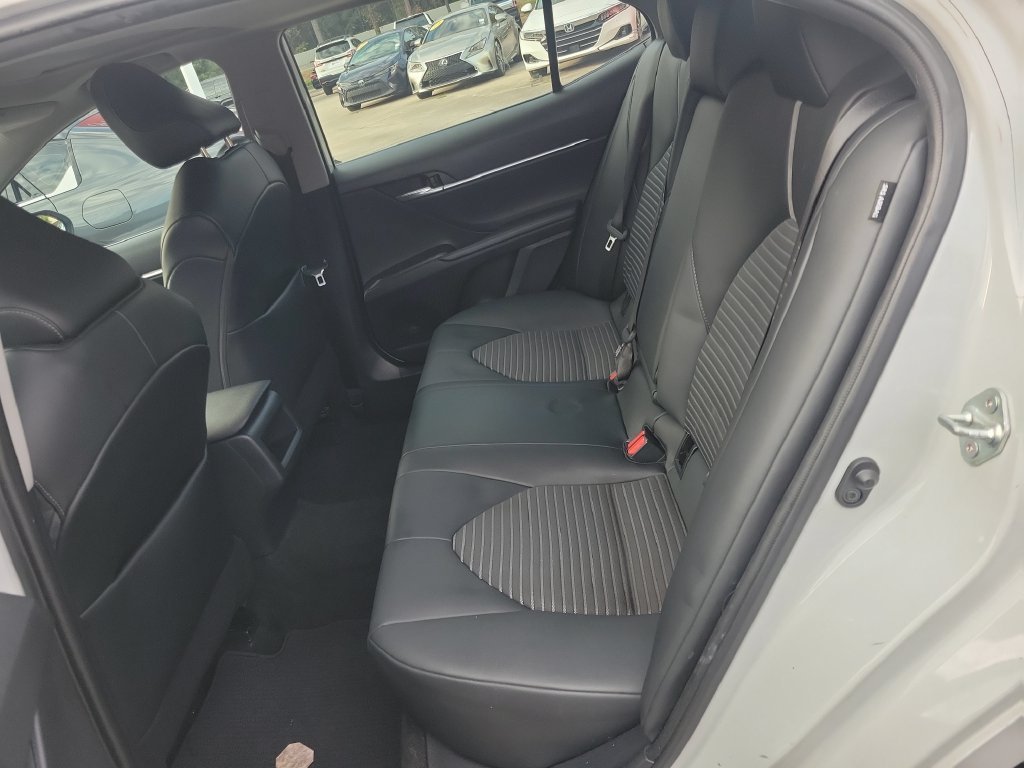 Used 2022 White Toyota SE image 29