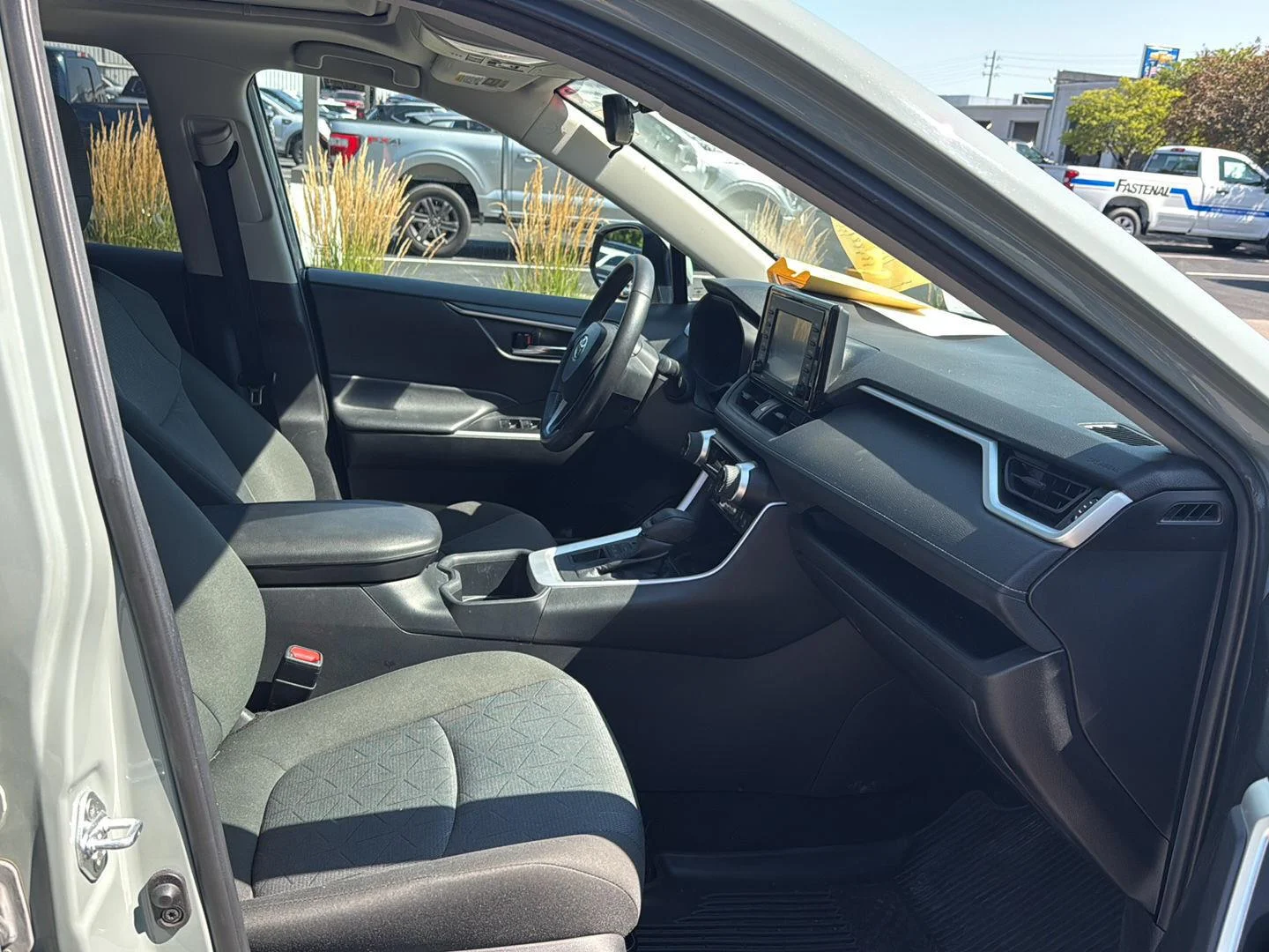 Used 2022 Lunar Rock Toyota XLE image 12