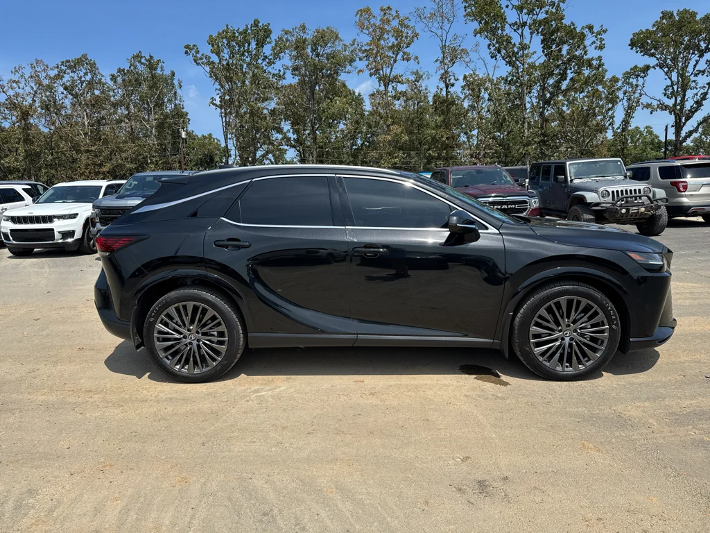 Certified Used 2026 Caviar Lexus Luxury image 4