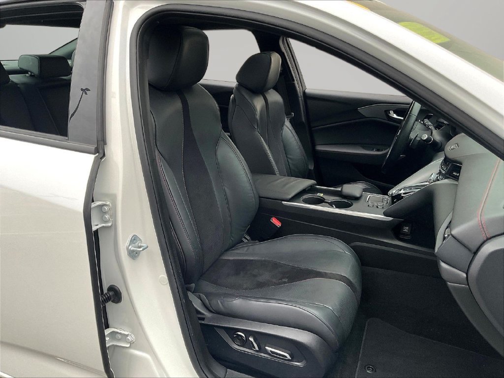Used 2022 White Acura A-Spec Package image 29