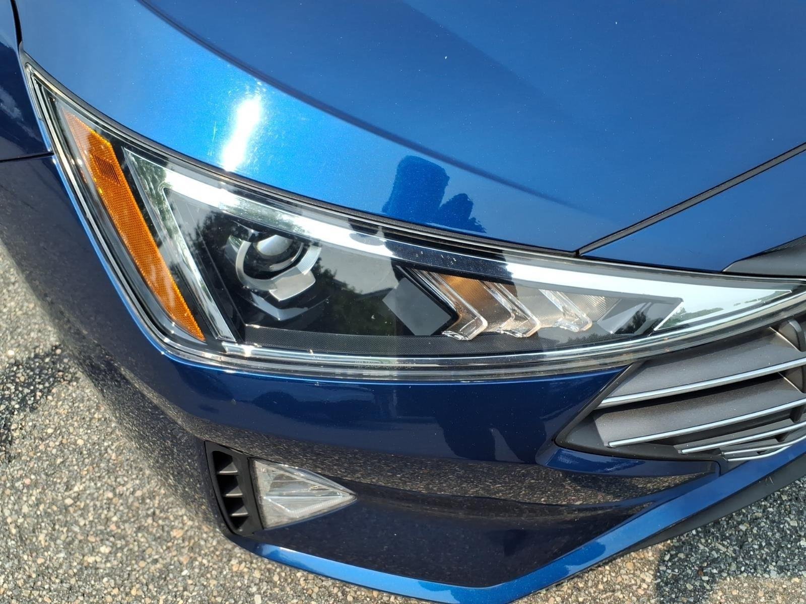 Used 2020 Lakeside Blue Hyundai SEL image 13