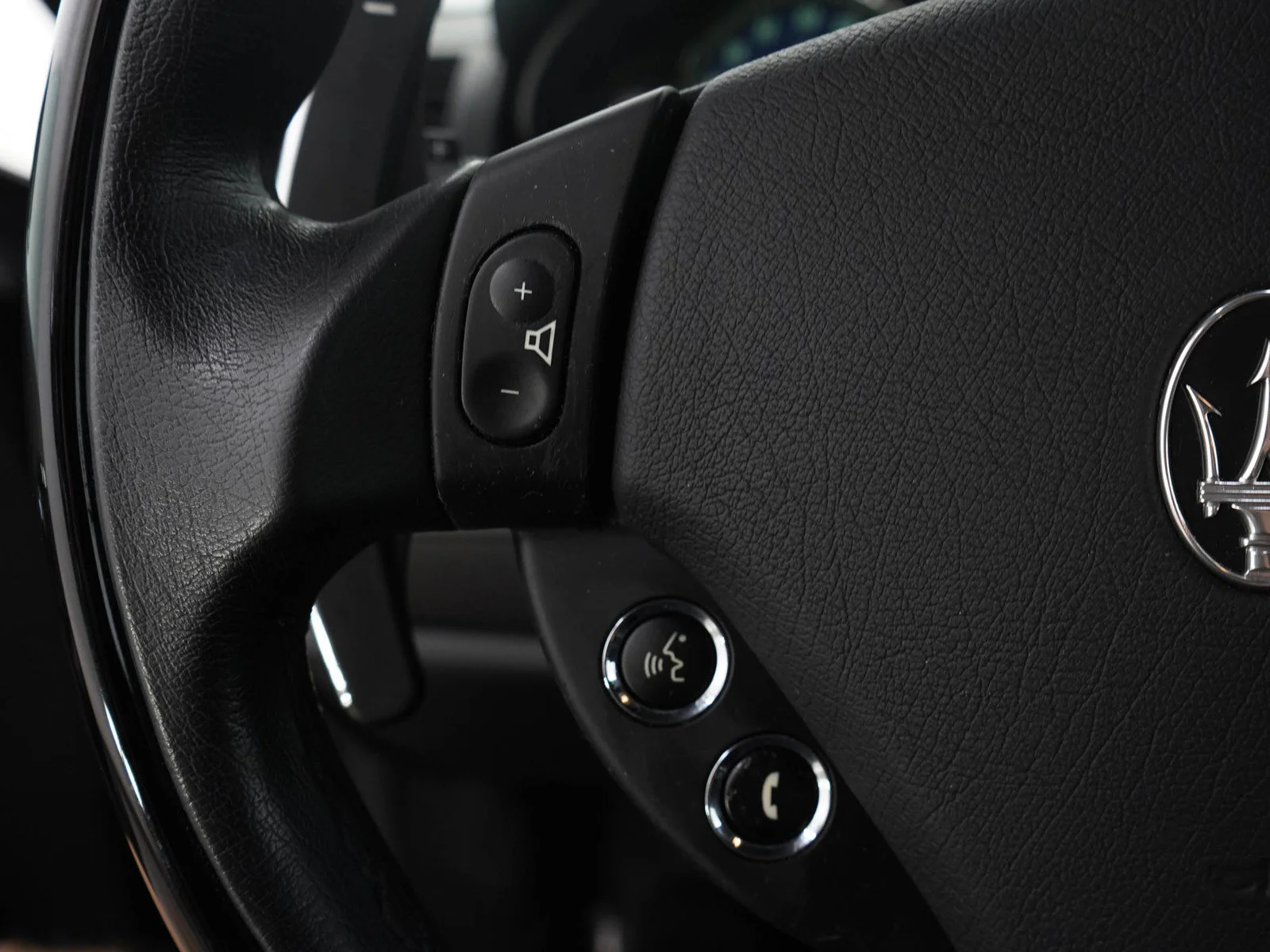 Used 2015 Black Maserati 2dr Cpe GranTurismo Sport image 22