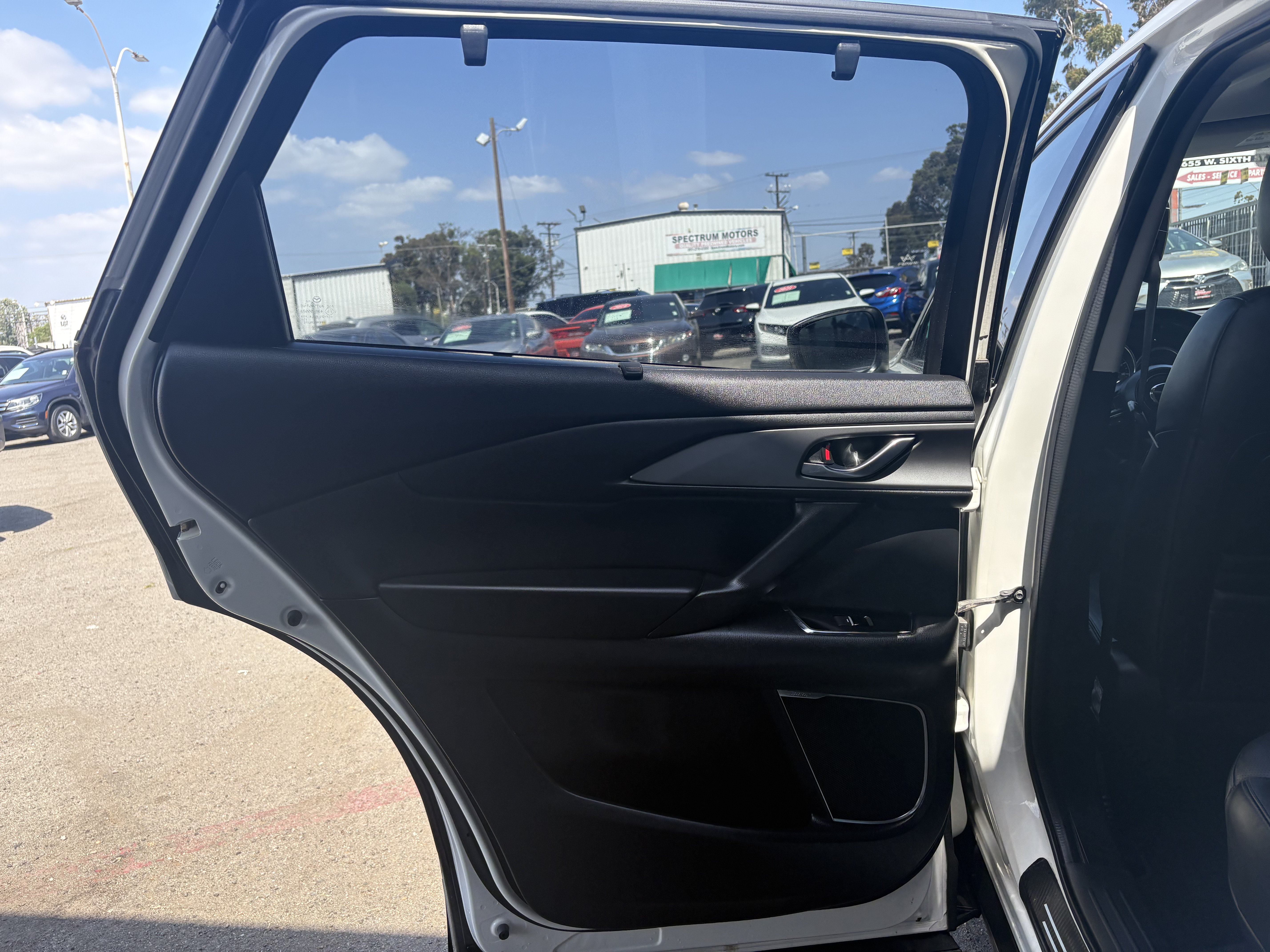 Used 2019 Snowflake White Pearl Mica Mazda Touring image 10