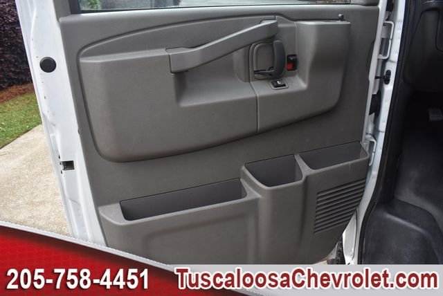 2023 Chevrolet Express Cargo Work Van - Photo 18