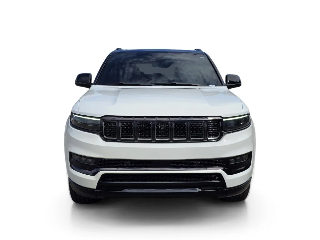 Used 2024 White Jeep Series II image 2