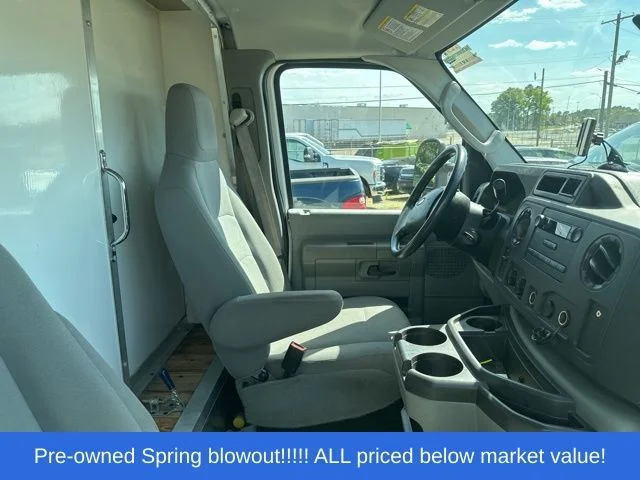 Used 2017 White Ford XL image 13