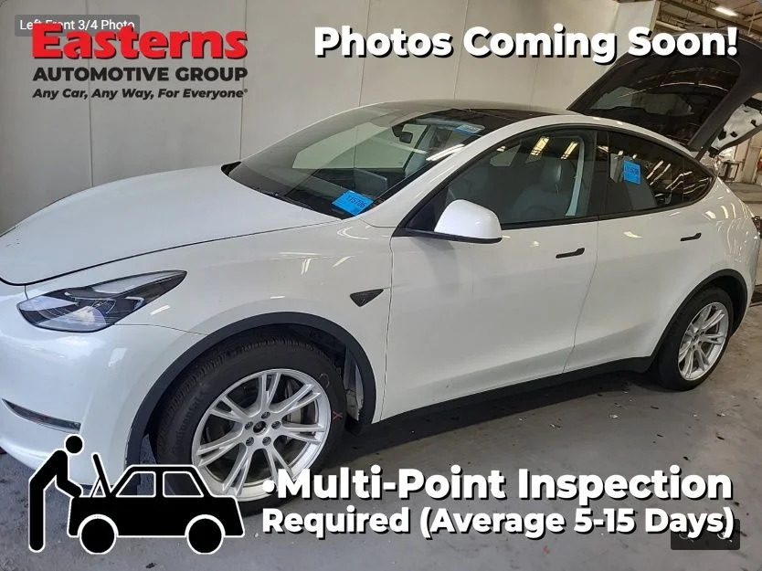 Used 2023 White Tesla Long Range image 1