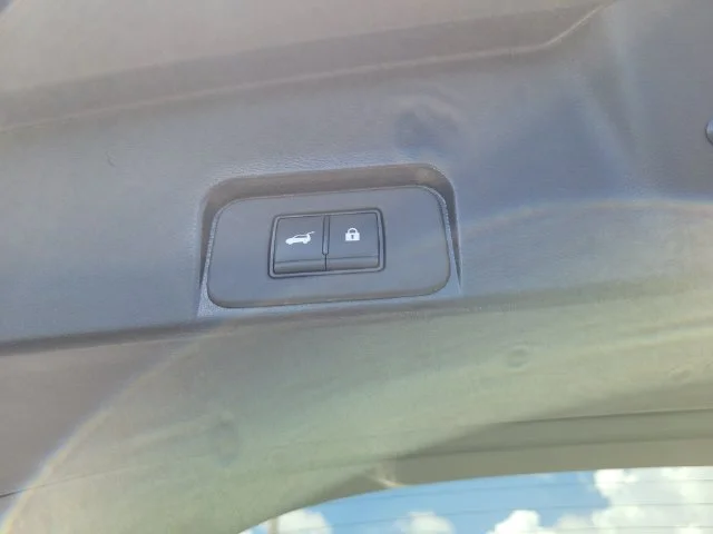 Certified Used 2023 White Nissan SL image 10