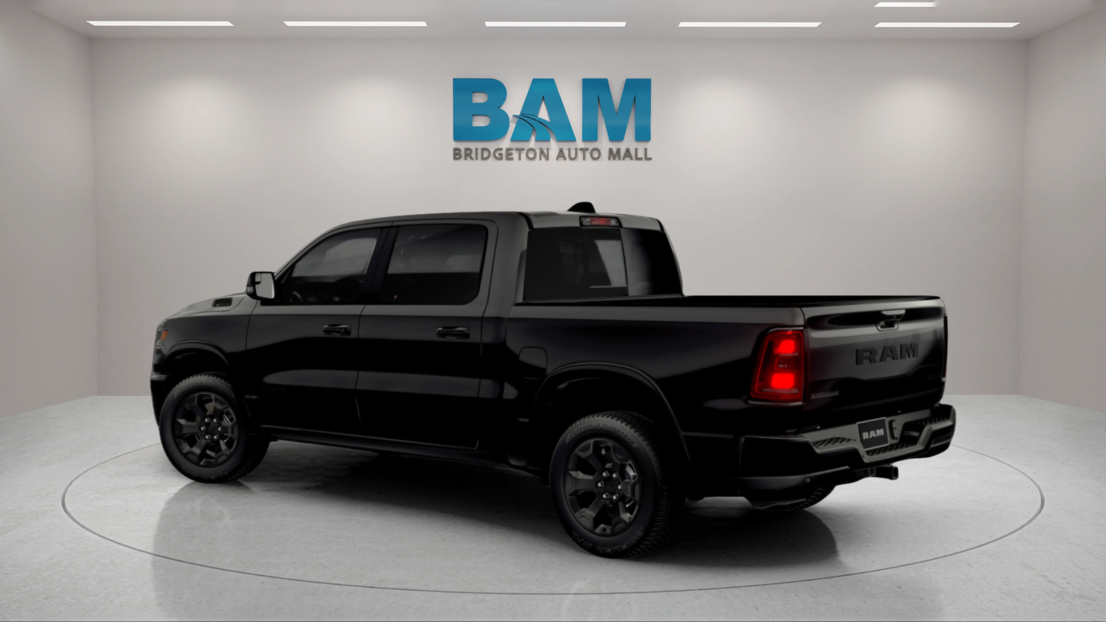 New 2026 Diamond Black Crystal Pearl-Coat Exterior Paint RAM Big Horn image 10