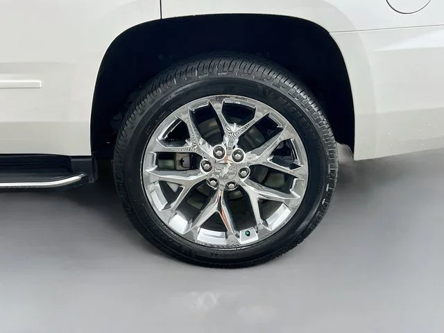 Used 2019 Beige Chevrolet Premier image 41
