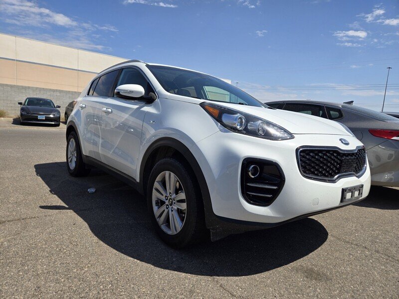 Used 2018 Clear White KIA LX AWD image 2