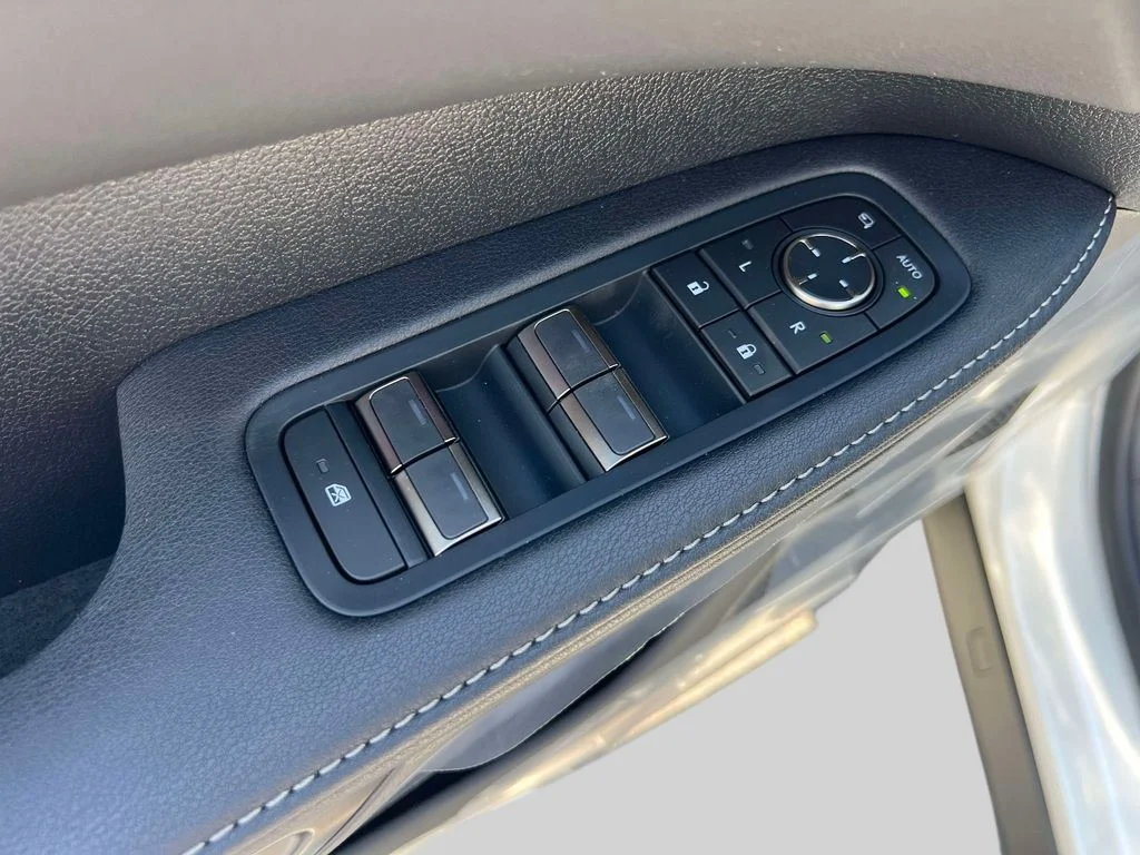 2026 Lexus RX 350h Luxury - Photo 16