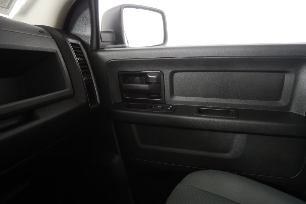Used 2020 Patriot Blue Pearlcoat Ram Express image 28