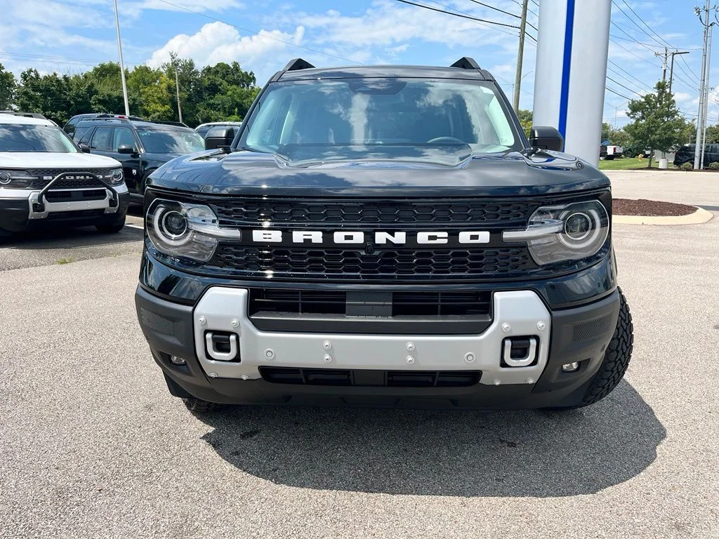 New 2026 Black Ford Outer Banks image 2