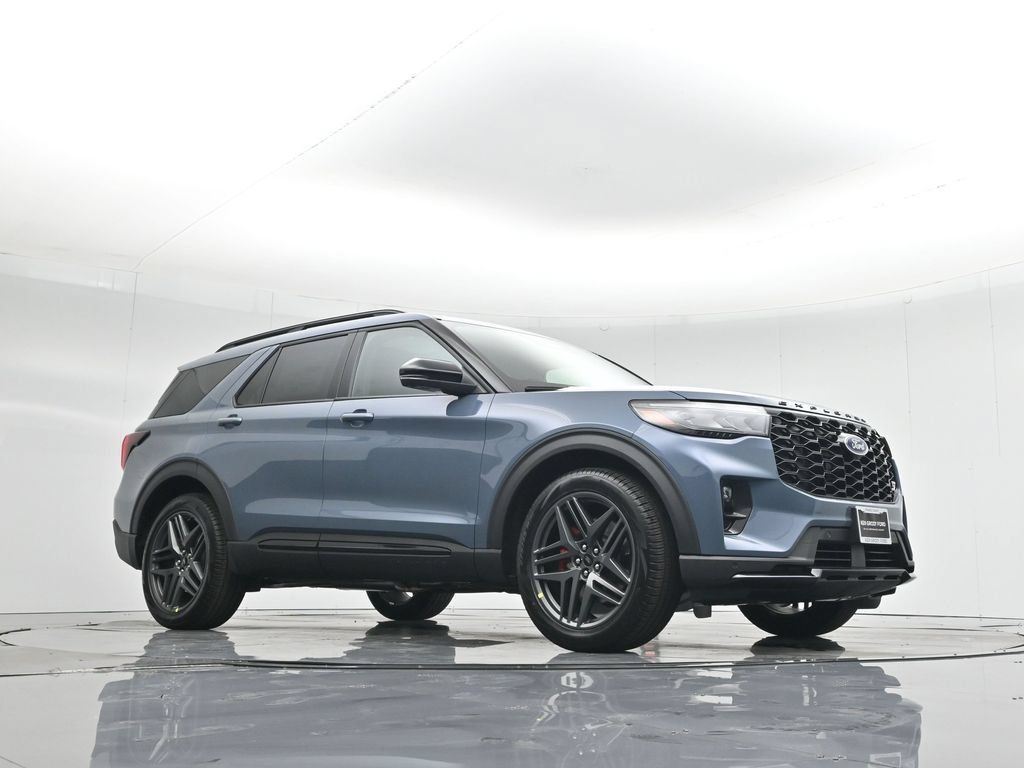 2025 Ford Explorer ST - Photo 4