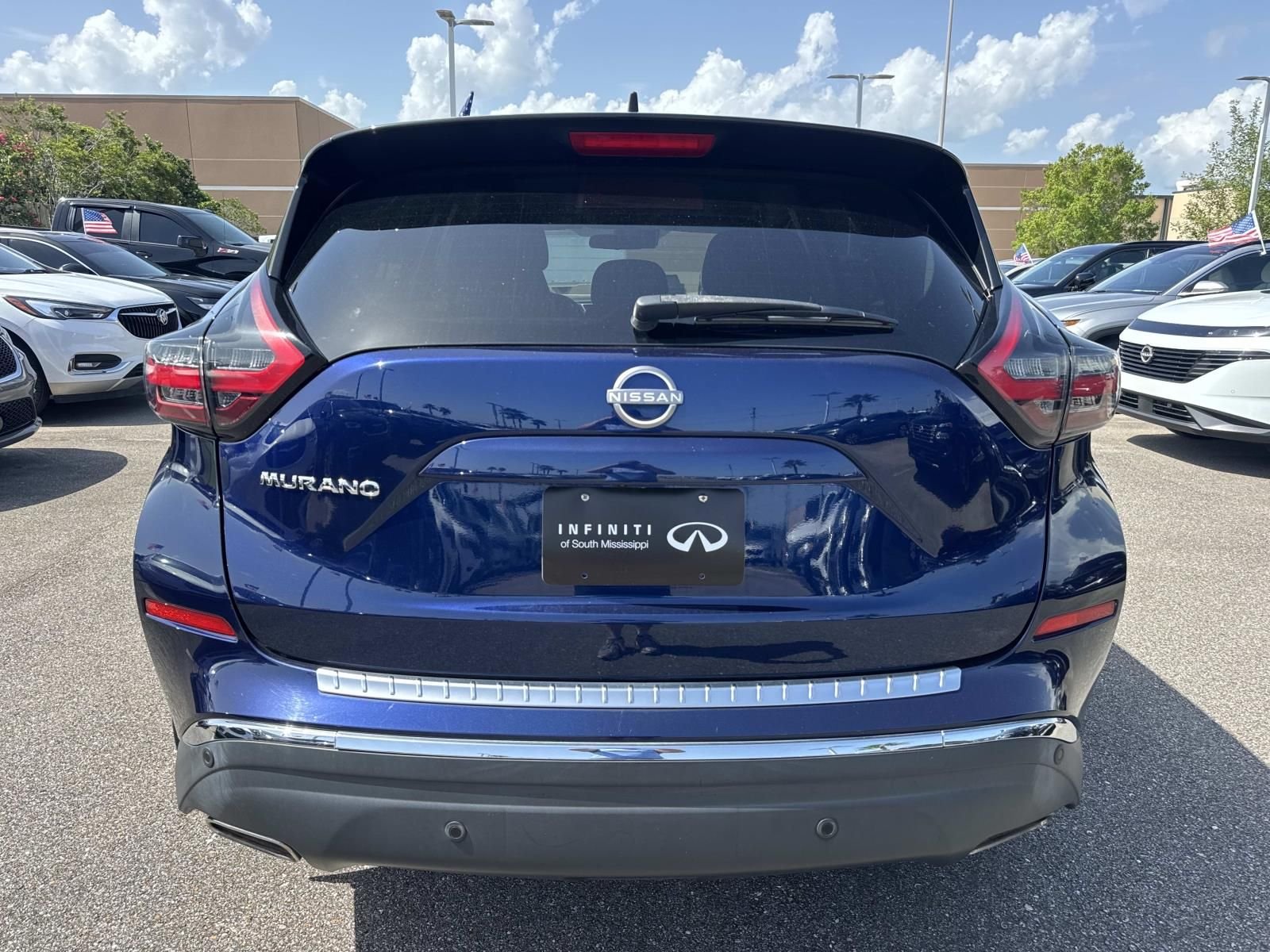 Used 2023 Blue Nissan S image 7