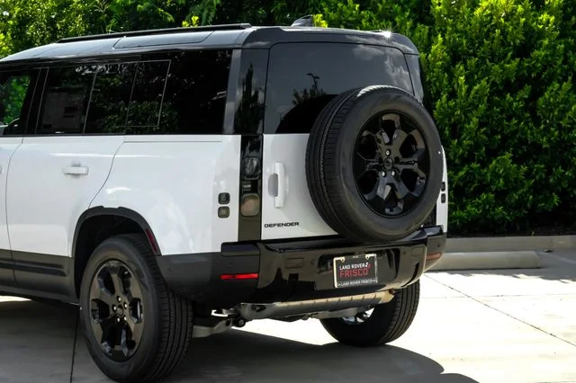 New 2026 White Land Rover S image 14