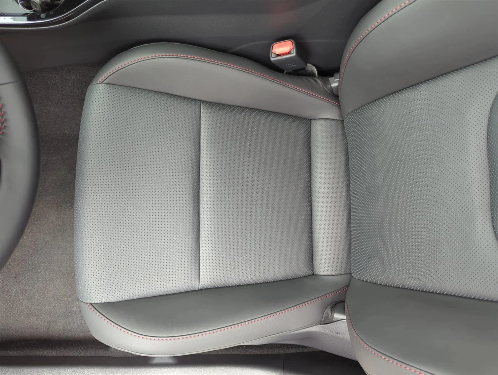 Used 2025 Midnight Black Toyota XSE Premium image 4
