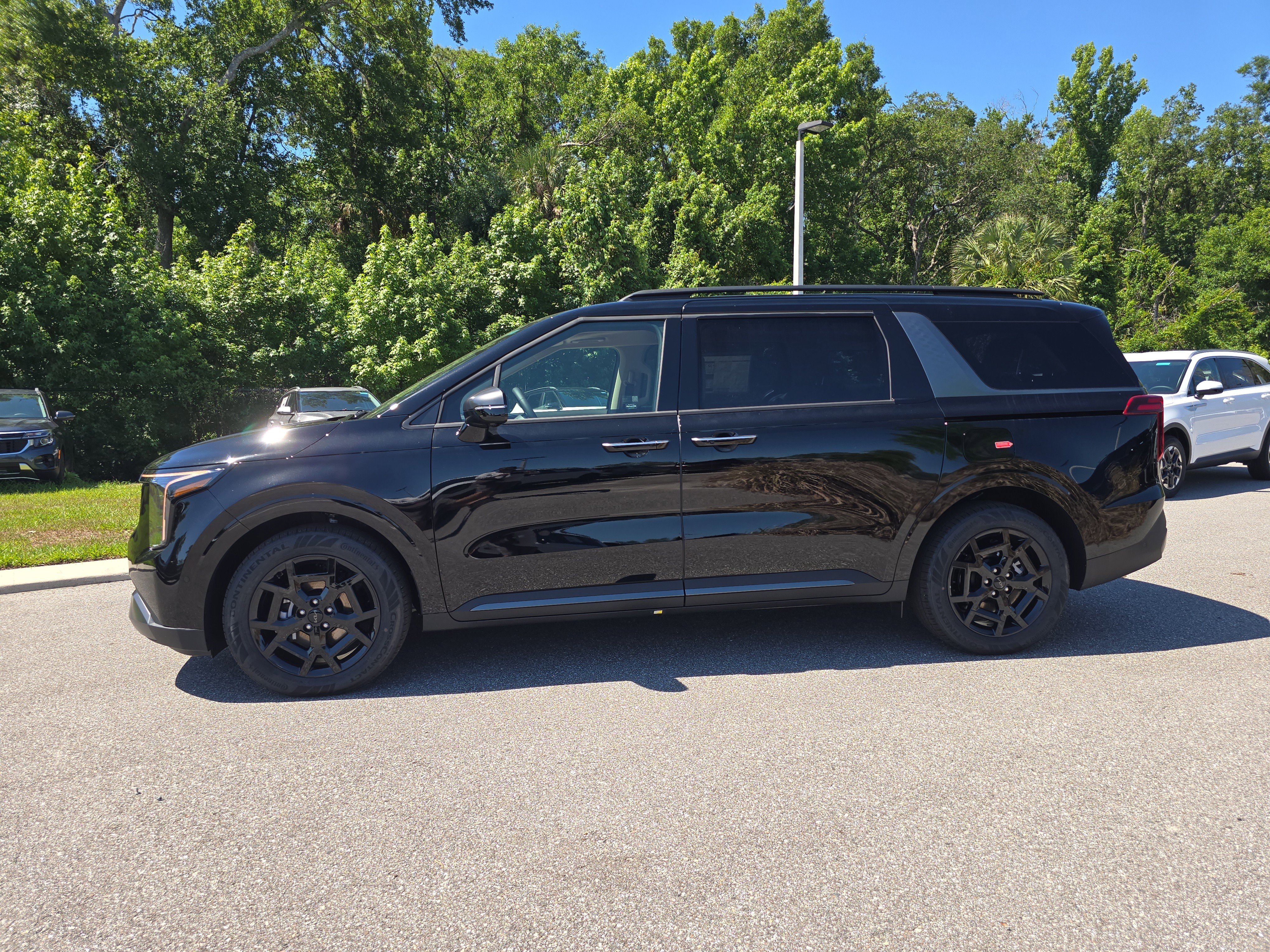 New 2026 Aurora Black Pearl Kia SX Prestige image 5