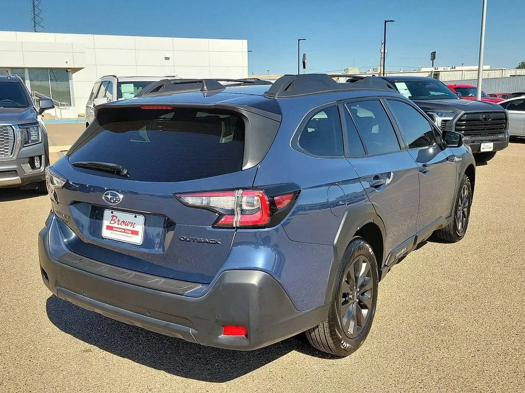 Used 2024  Subaru Onyx Edition image 10