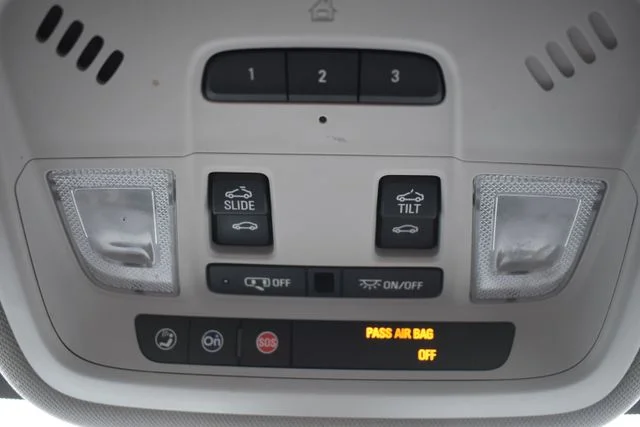 Used 2018 Black Chevrolet Premier image 40