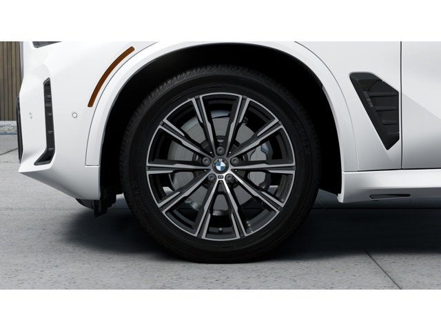 New 2026 Mineral White Metallic BMW xDrive40i image 7