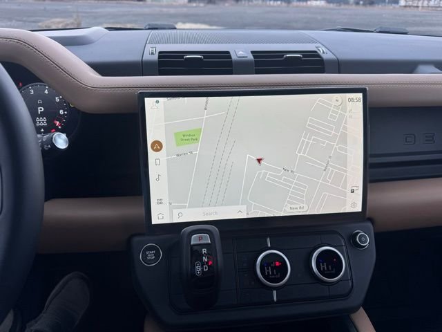 New 2026 Woolstone Green Land Rover X-Dynamic SE image 18