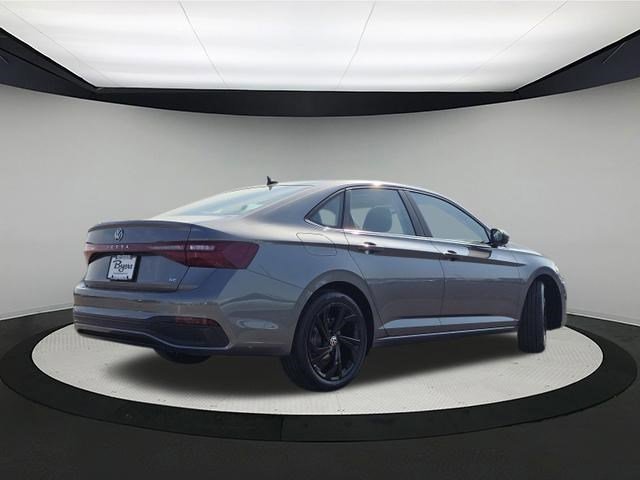 New 2026 Platinum Gray Metallic Volkswagen SE image 7