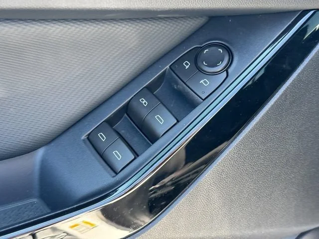 2026 Chevrolet Equinox LT - Photo 11
