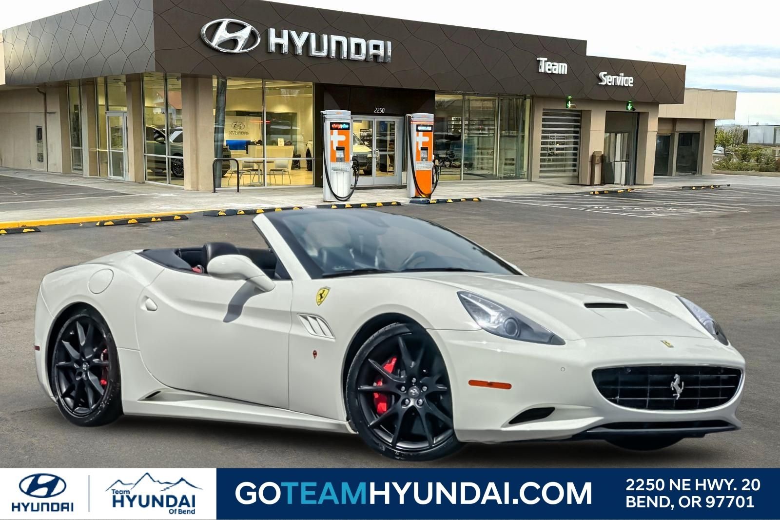 2012 Ferrari California -'s photo
