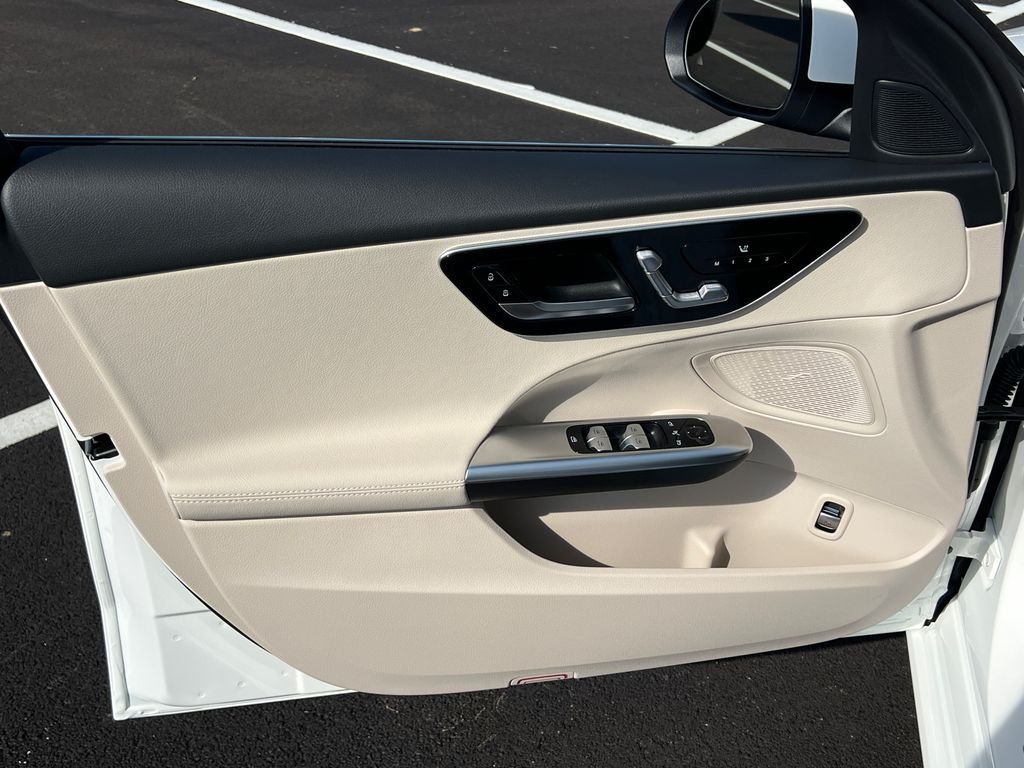 New 2026 Polar White Mercedes-Benz C 300 image 10