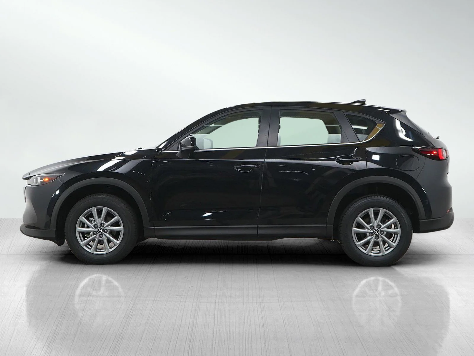 Used 2023 Mazda CX-5 S with VIN JM3KFBAMXP0175488 for sale in Burnsville, Minnesota