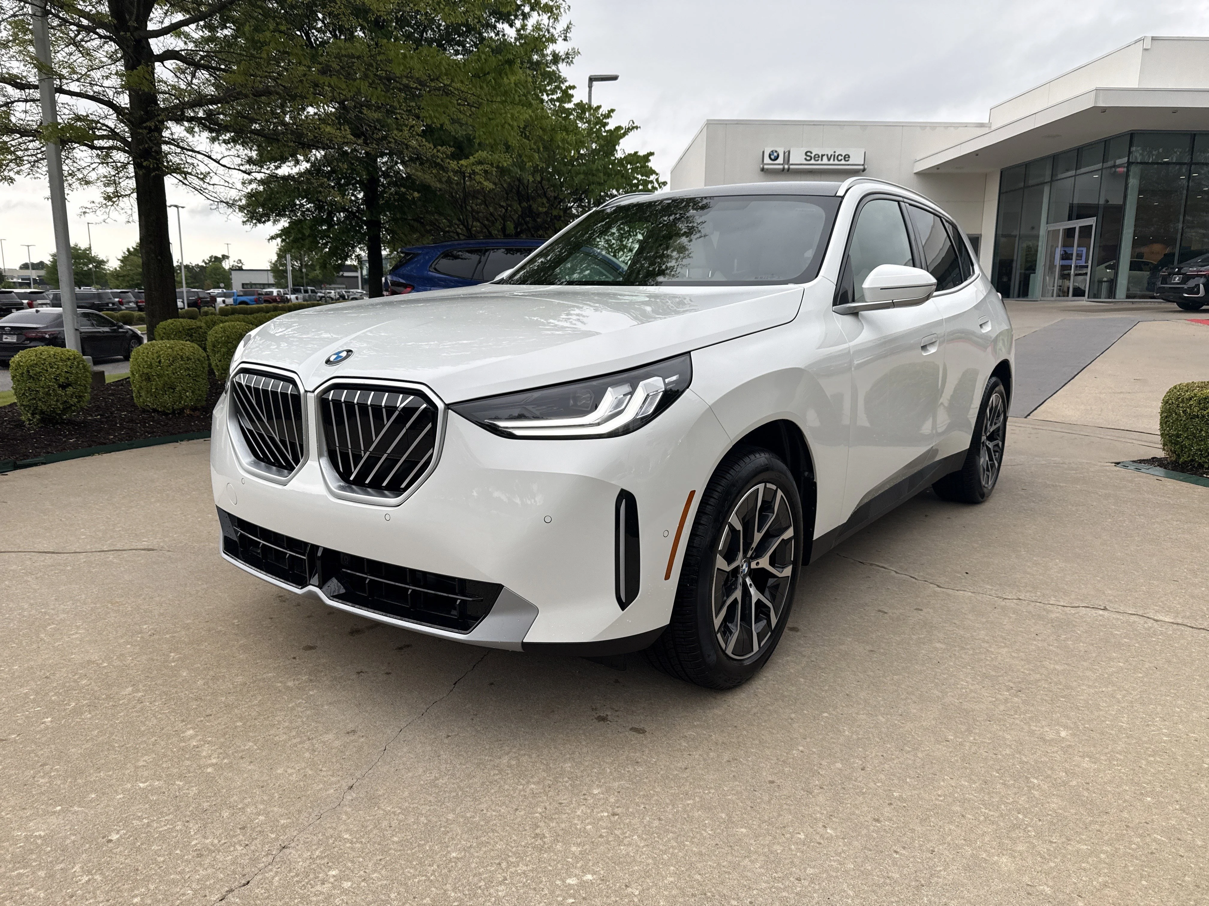 2026 BMW X3 30 XDRIVE's photo