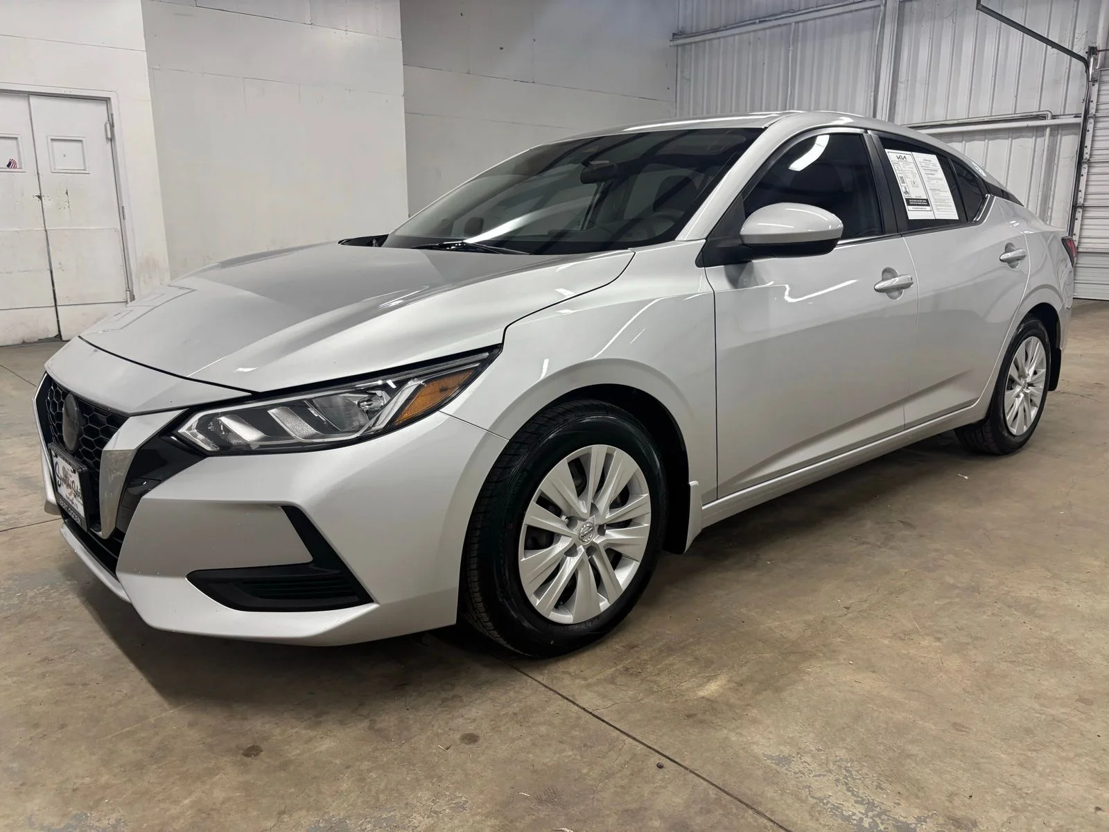 Used 2023 Silver Nissan S image 3