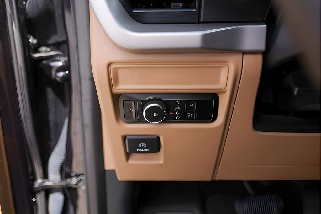 2023 Ford F-150 XLT - Photo 18