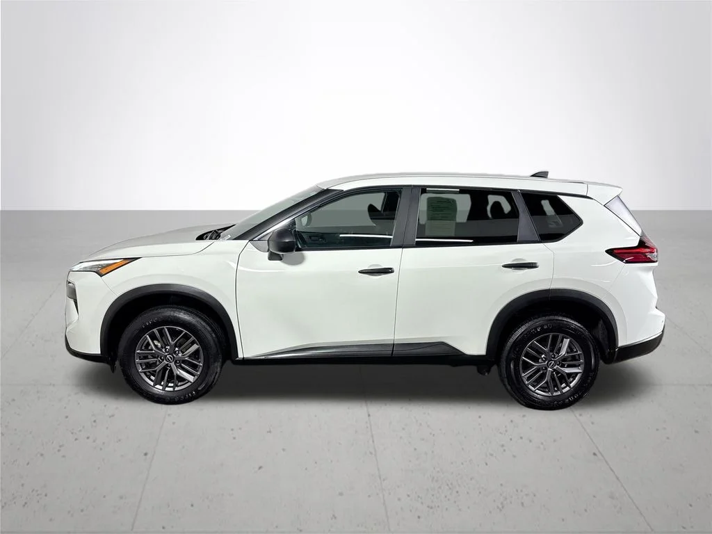 Used 2024 White Nissan S image 9