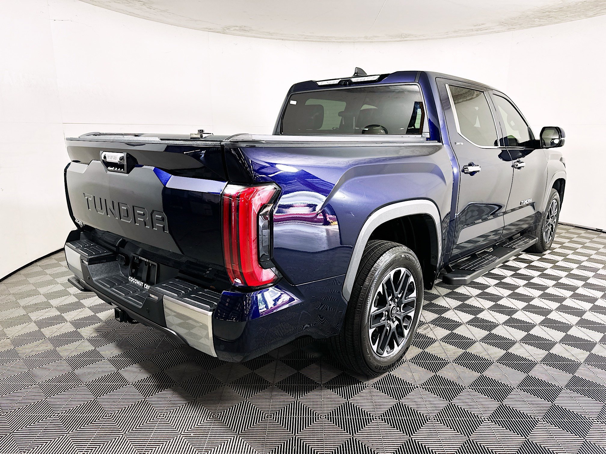 2025 Toyota Tundra thumbnail 5