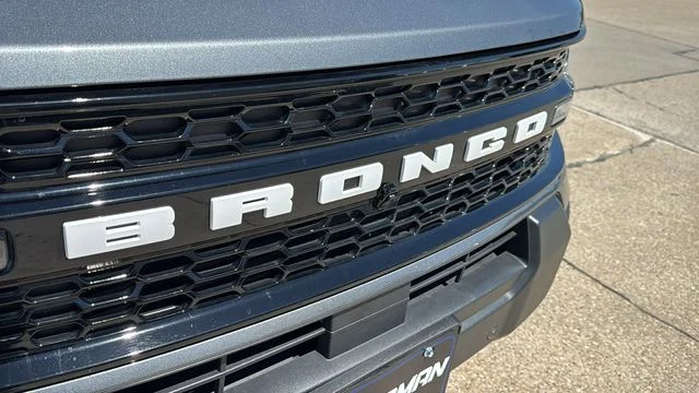 Used 2025 Gray Ford Outer Banks image 3