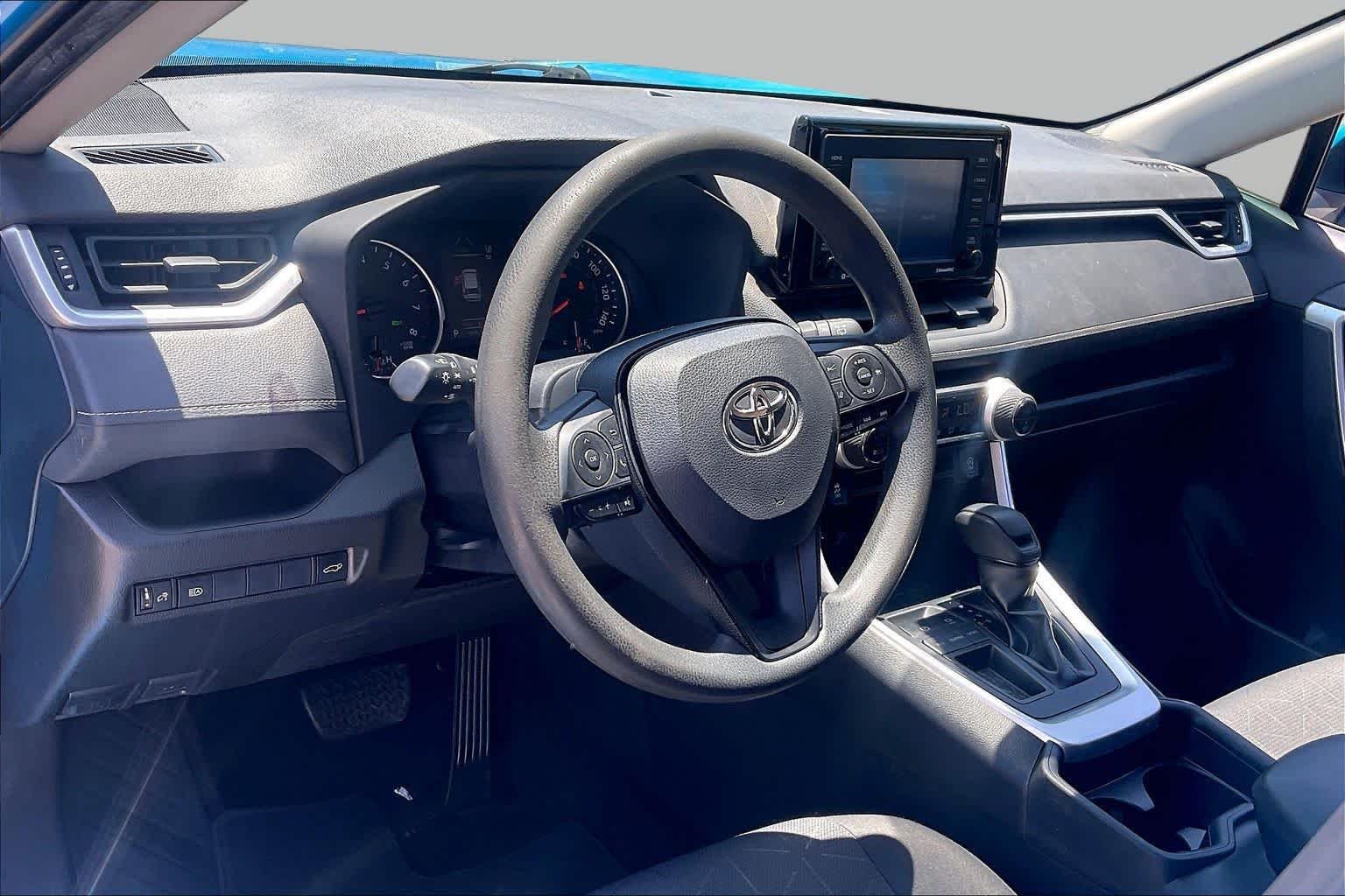 Used 2020 Blue Flame Toyota XLE image 18